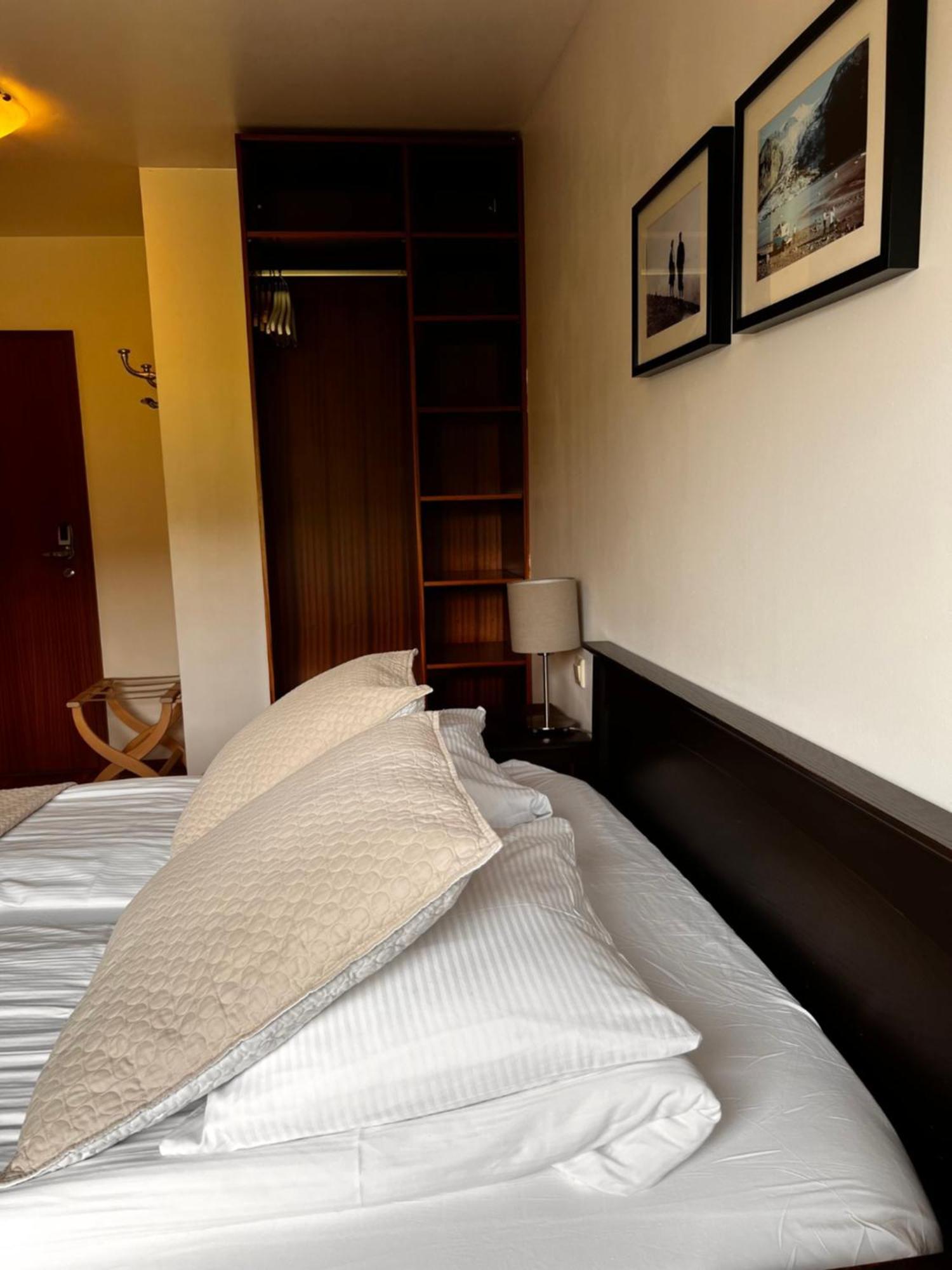 Hotel Skoga By Ej Hotels Скоугар Екстериор снимка
